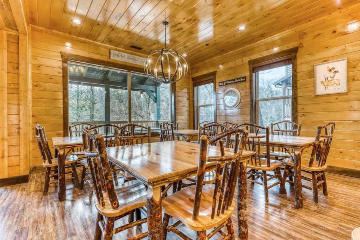 The Great Dogwood Manor By Stony Brook Cabins Gatlinburg Exterior foto